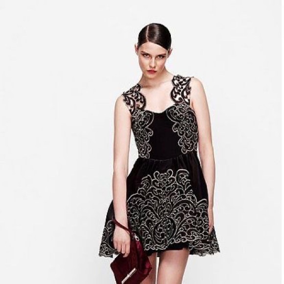 Karen Millen Baroque Dress - Picture 3 of 7